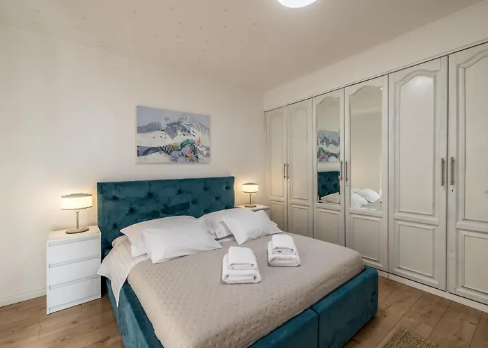 With Rated Breakfast Zap 아파트 스플리트