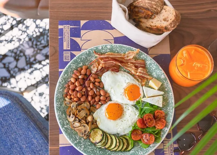 아파트 With Rated Breakfast Zap *